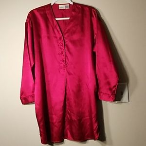 VTG ✨ Romantic Moods Night Gown